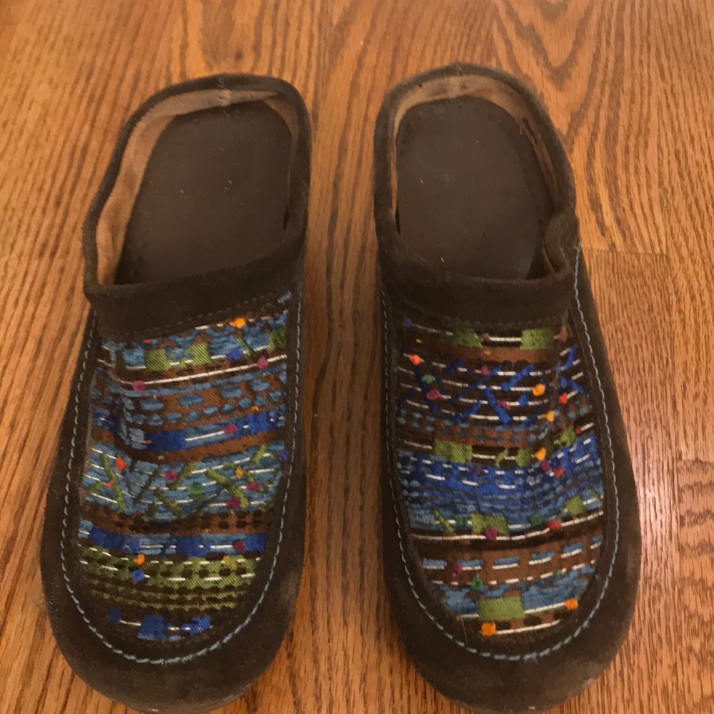 Dansko brown suede slides